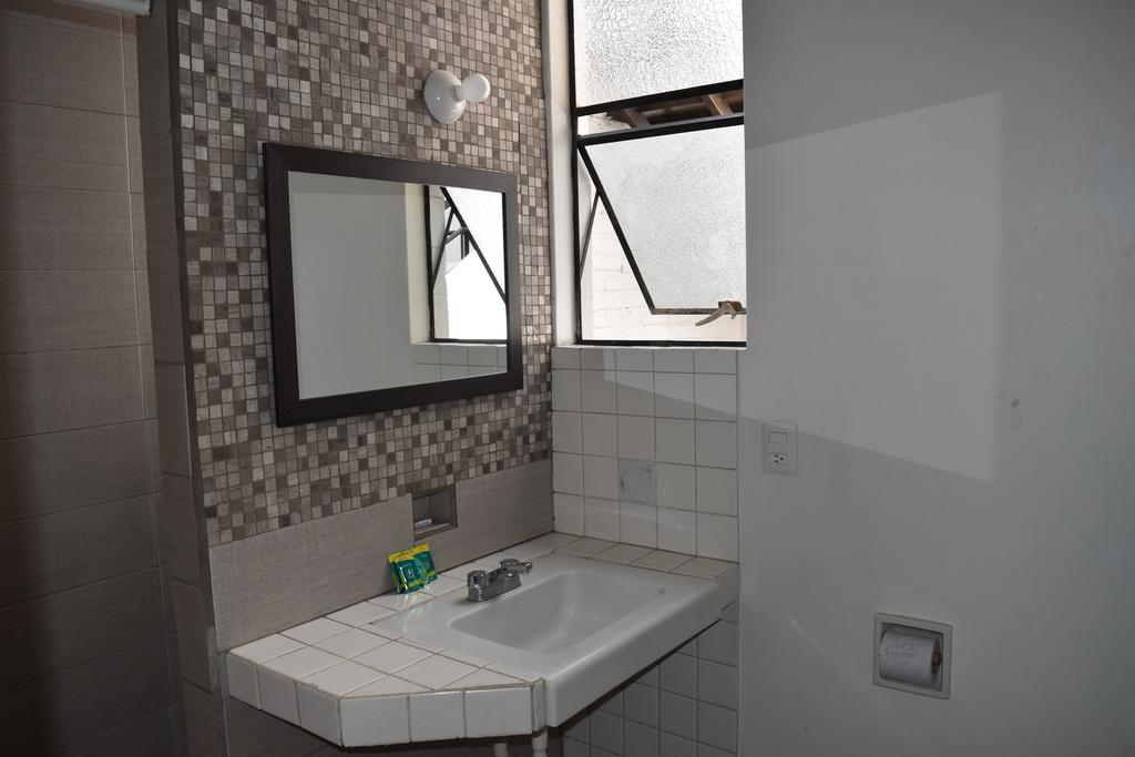 Hostal Casa Purpura Керетаро Экстерьер фото